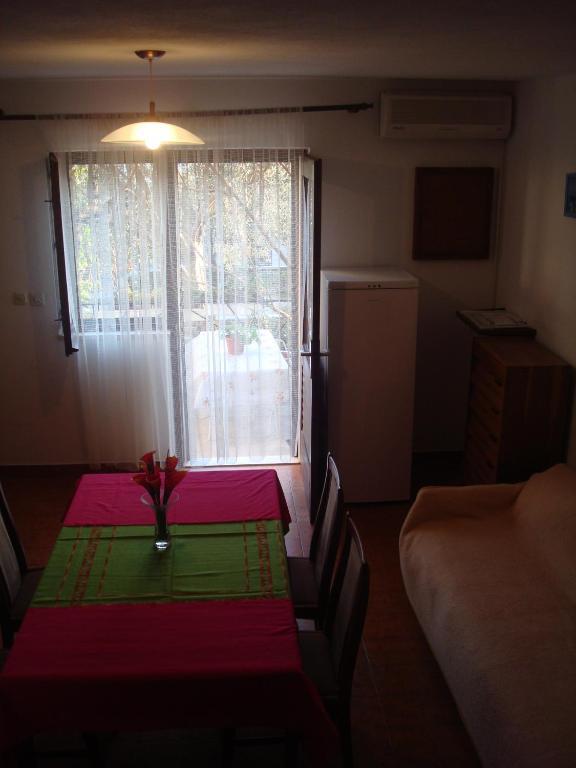 Apartments Mila Bol Room photo