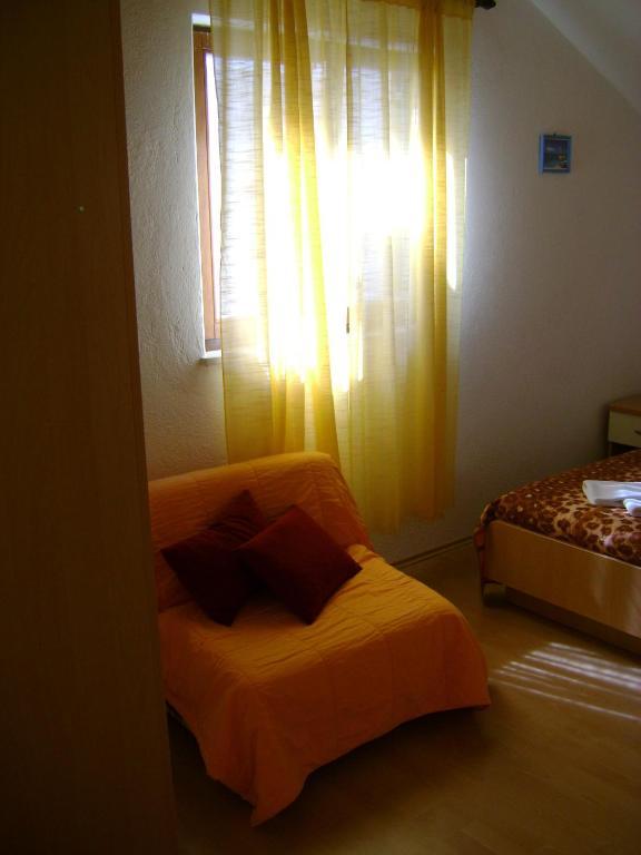Apartments Mila Bol Room photo