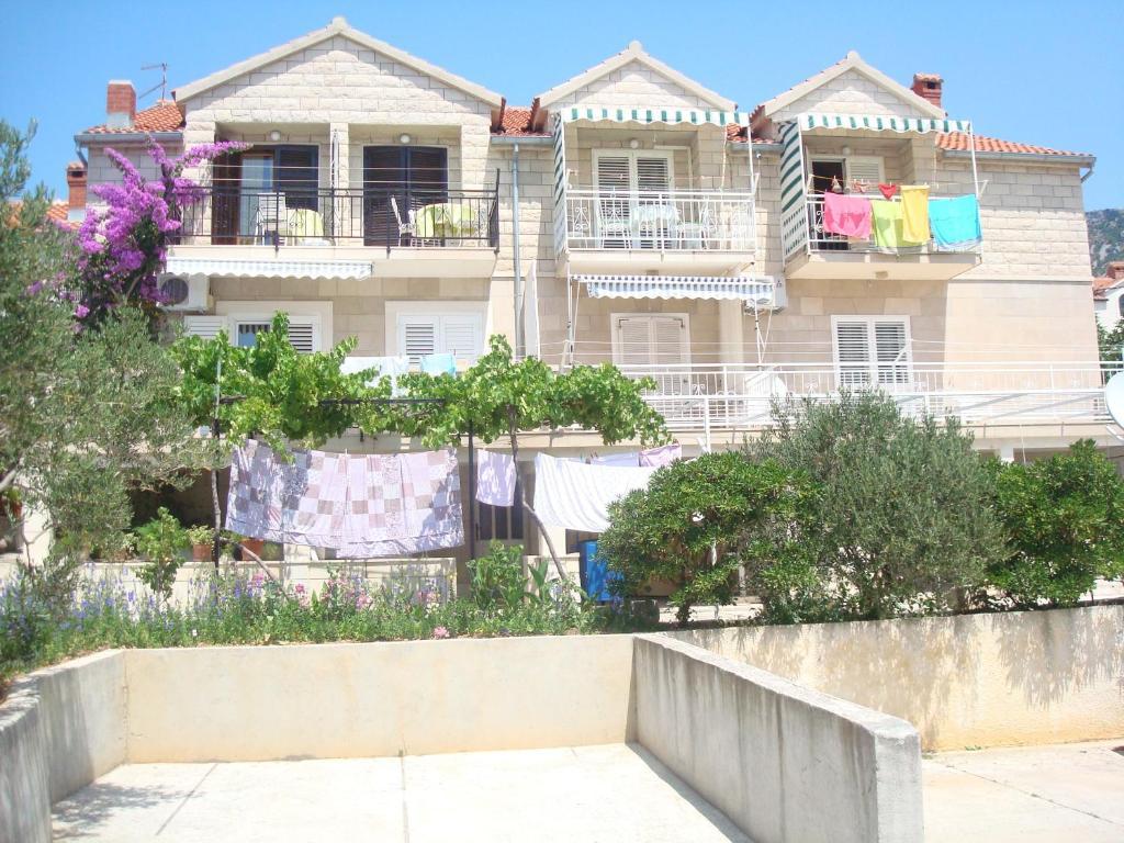 Apartments Mila Bol Room photo
