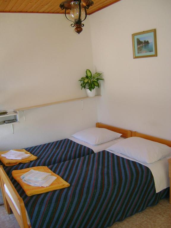 Apartments Mila Bol Room photo